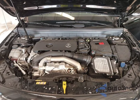 2025 Mercedes-Benz Glb 250 4Matic z USA, uszkodzony, nr VIN W1N4M4HB2SW392023